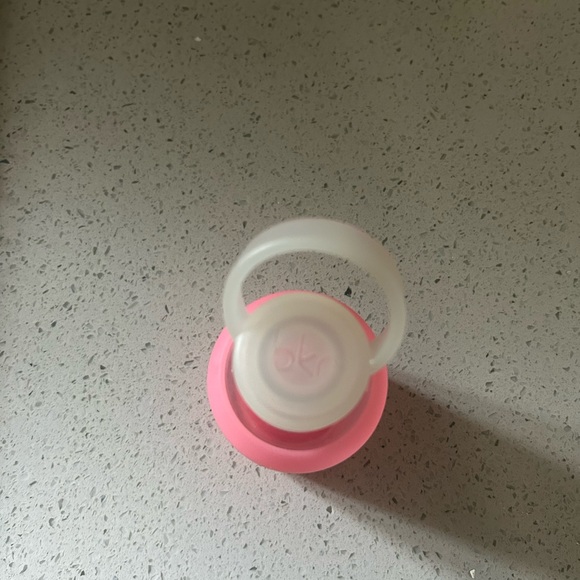 bkr Teeny Pink Bottle with Black Heart Design and little straw cap - Picture 3 of 5